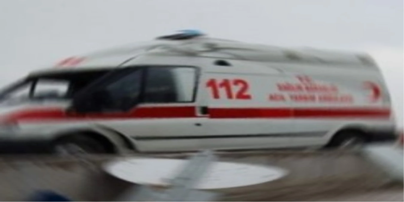 Giresun\'da Ambulans Devrildi: 2 Ölü, 3 Yaralı