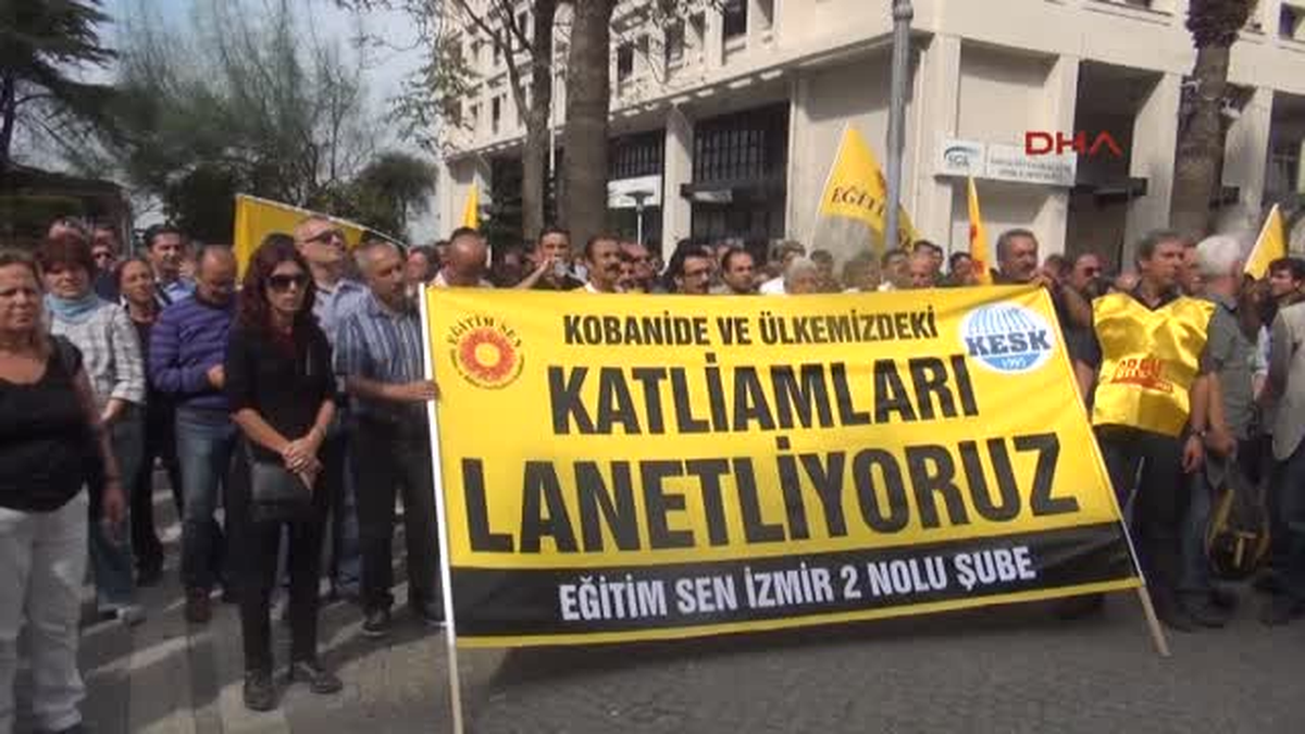 İzmir\'de Eğitimcilerden Kobani\'ye Destek Eylemi