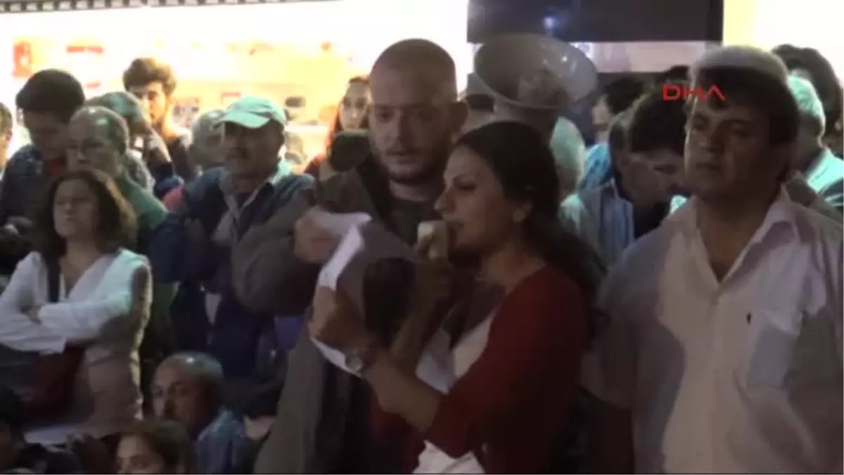 Kobani İçin Alsancak\'ta Oturma Eylemi