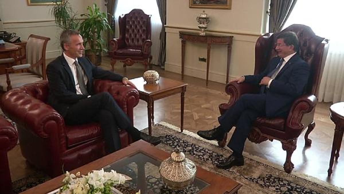 Davutoğlu, NATO Genel Sekreteri Stoltenberg\'i Kabul Etti