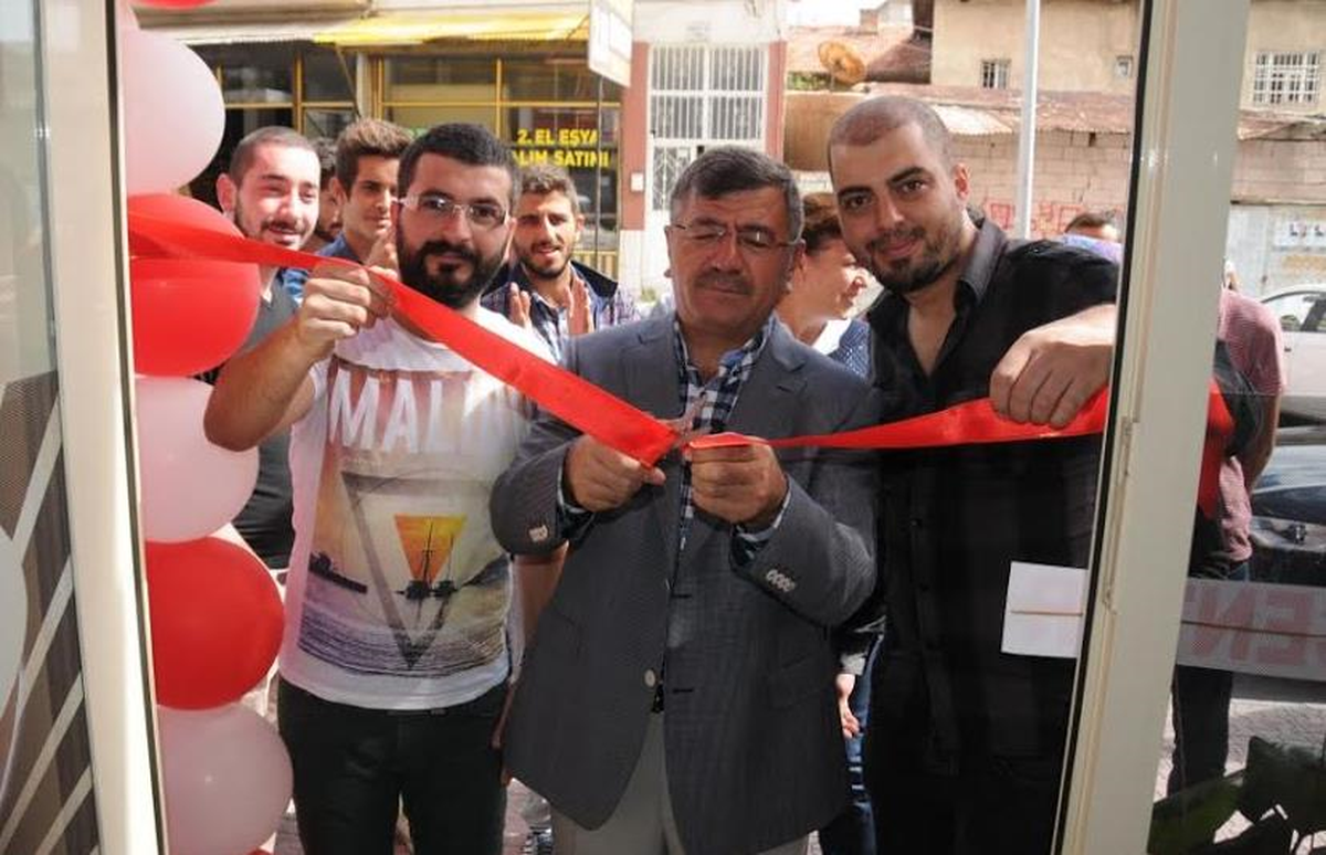 Belediye Başkanı Akdoğan İş Yeri Açılışına Katıldı