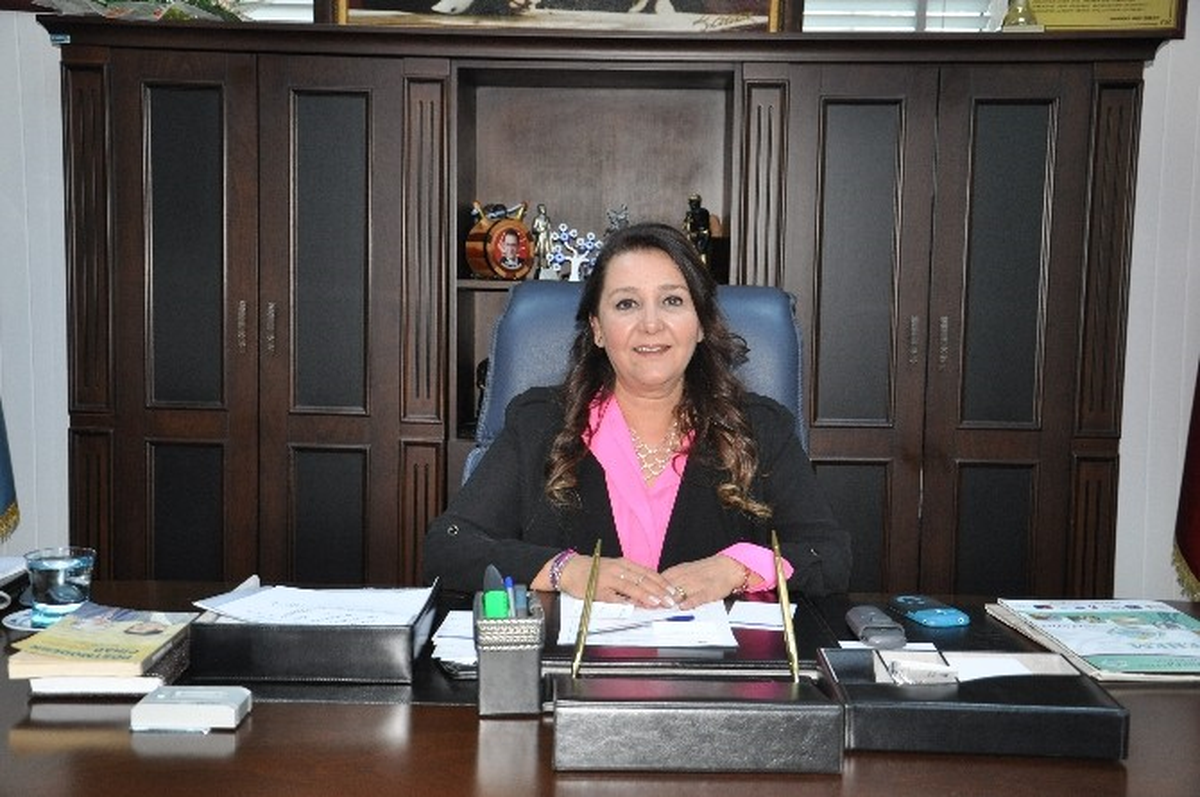 Edremit Belediyesi\'nde Kadın Başkan Vekili
