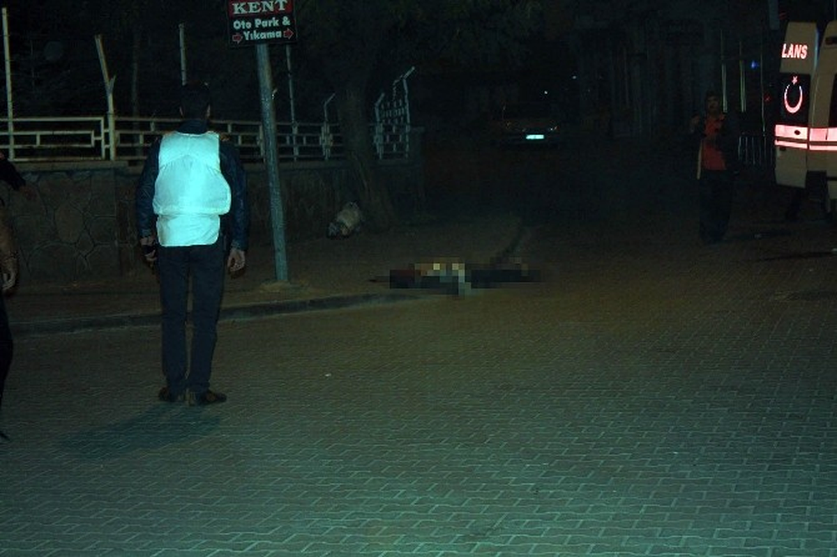 Emniyet Müdürü ve Yanındaki Polislere Suikast: 2 Şehit, 2 Yaralı