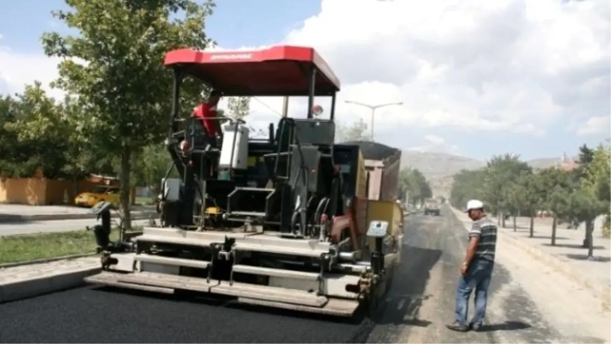 Erzincan Belediye Başkanı Cemalettin Başsoy, Yapılan Çalışmalar Hakkında Değerlendirmede Bulundu