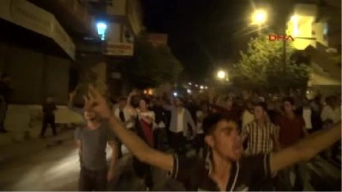 Gaziantep\'te Işid Protestoları Çatışmaya Dönüştü: 4 Ölü