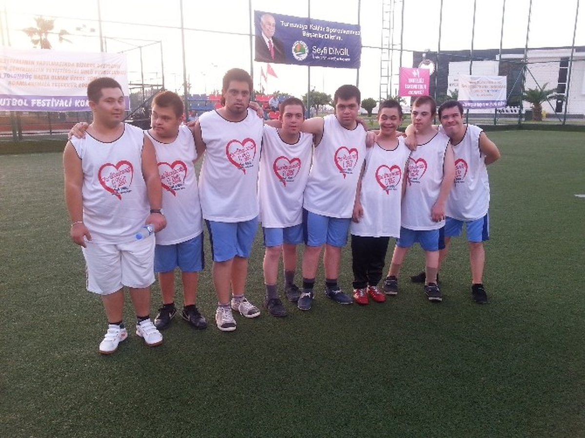 Gaziantepli Down Sendromlu Gençler Futbol Festivaline Katıldı