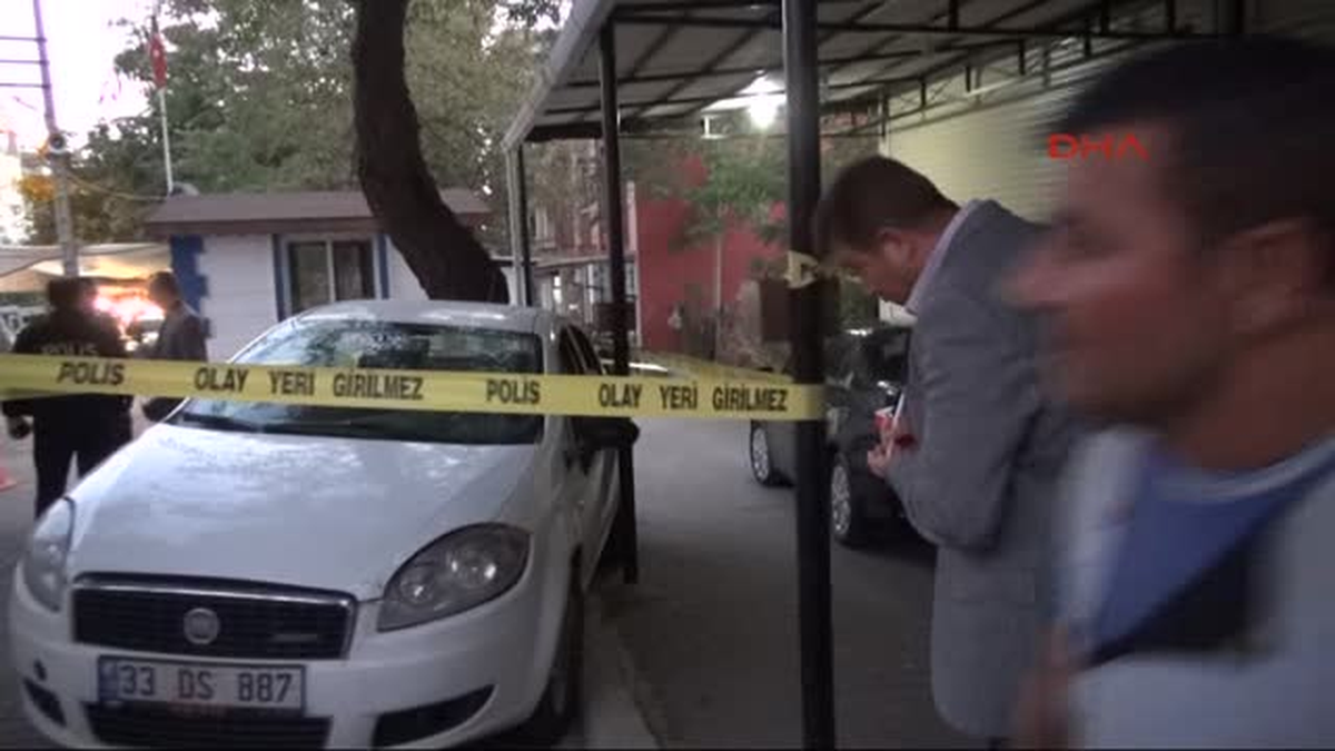 Tekirdağ\'da Husumetlisini Otomobilin İçinde Tüfekle Vurdu