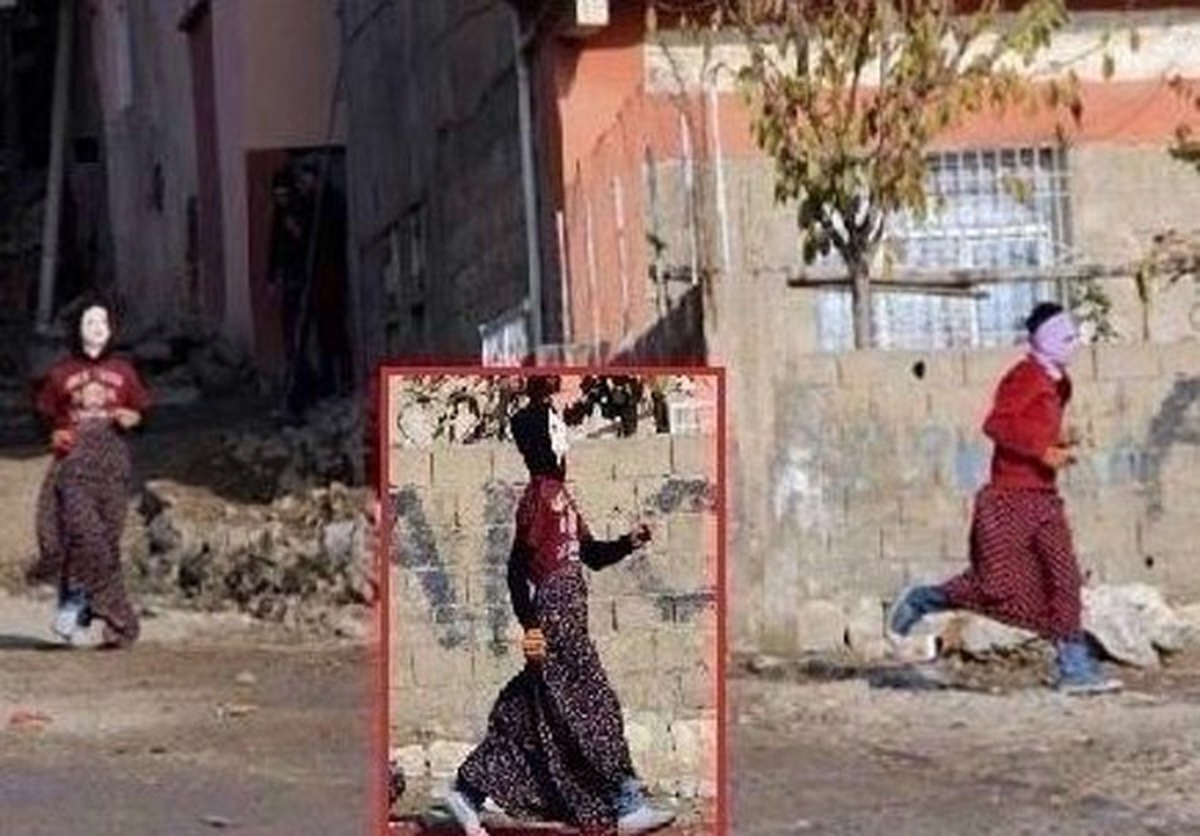 Kobani'de IŞİD'den Korkan YPG'li Etek Giyerek Kaçtı