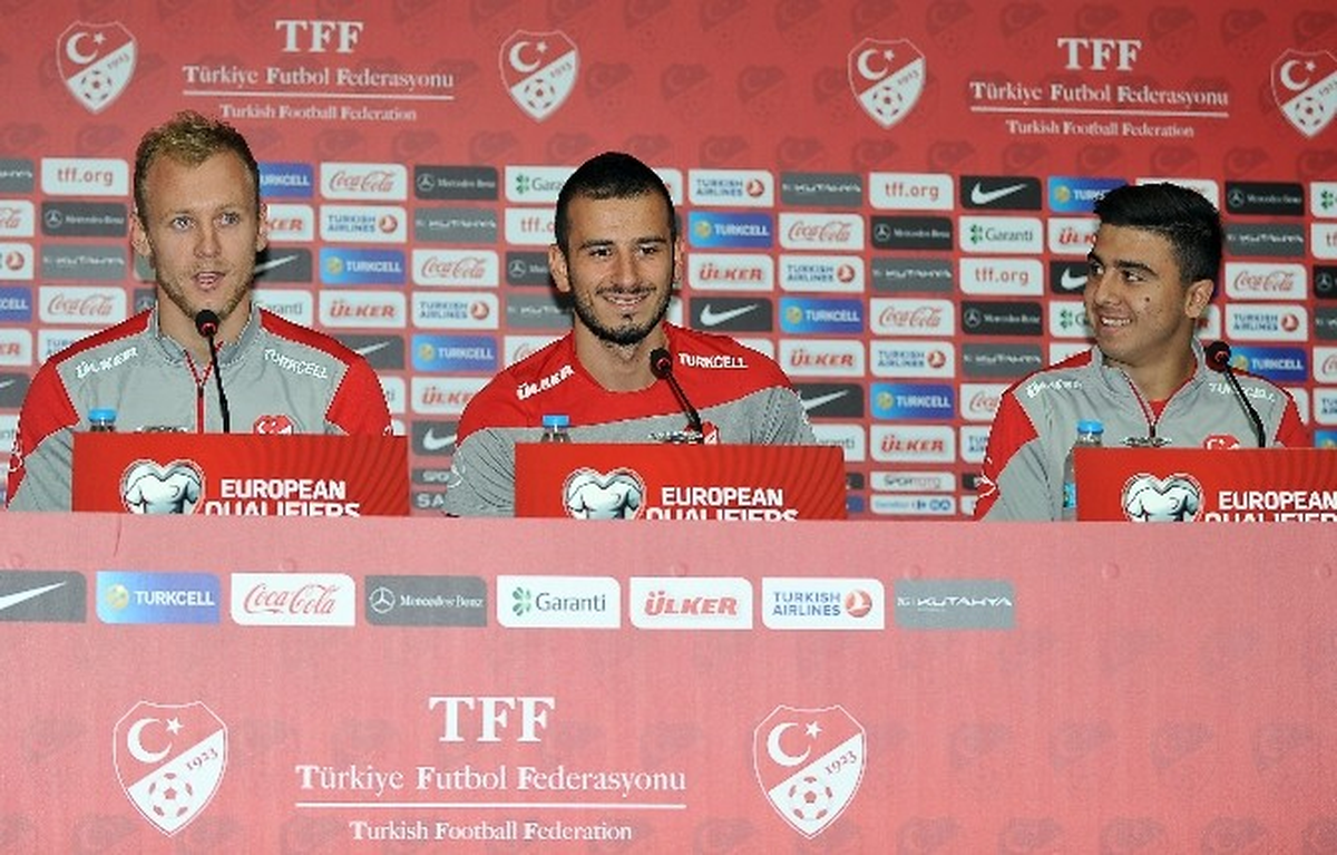 Milli Futbolcular Galibiyete Kenetlendi