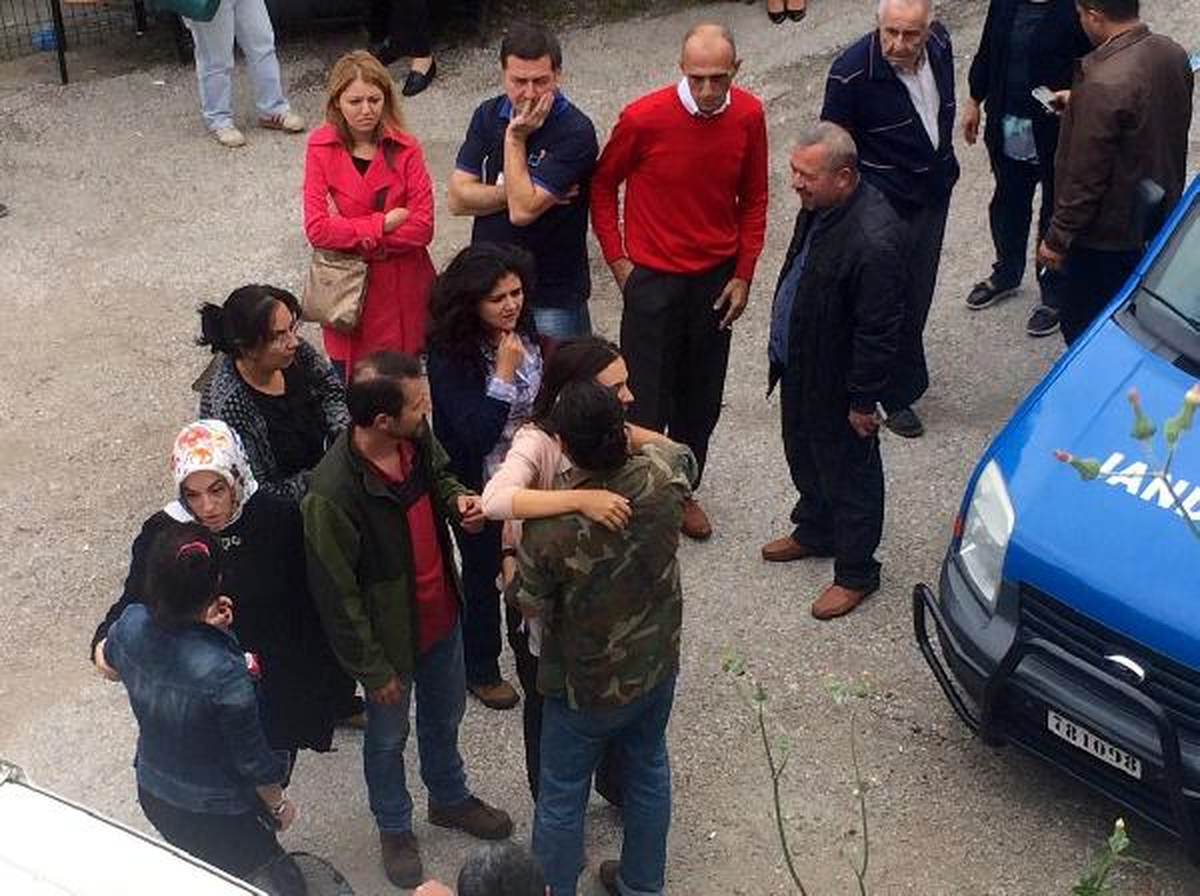 Motosiklet Minibüse Çarptı: 1 Ölü (2)
