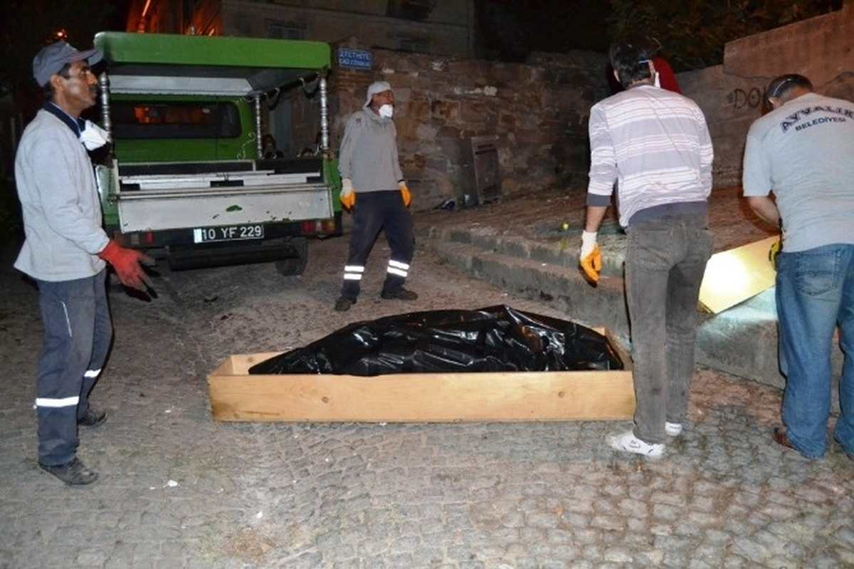 Yaşlı Kadının Cesedi 15 Gün Sonra Bulundu