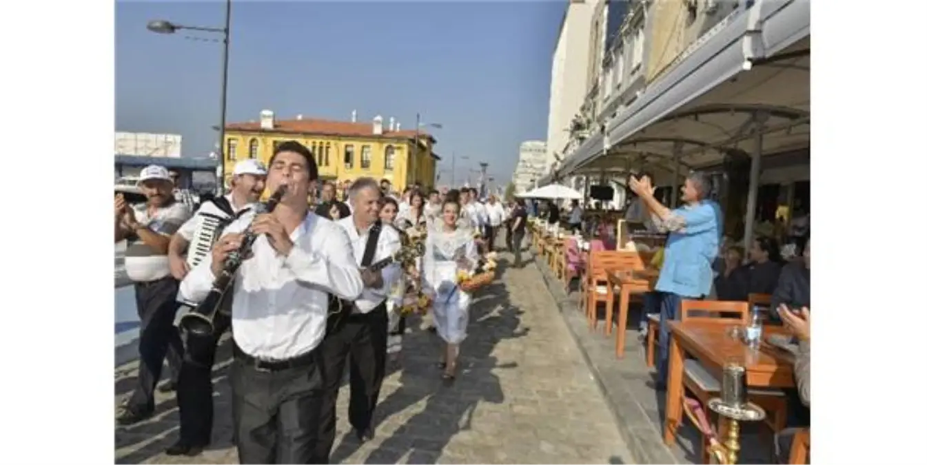 10. Balkanlılar Halk Dansları Festivali Başladı