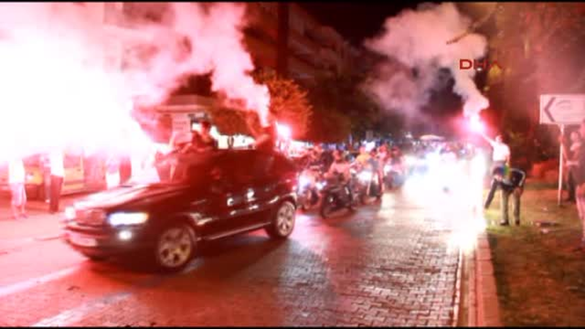 Alanya Şampiyon Motosikletçiye Alanya\'da Coşkulu Karşılama
