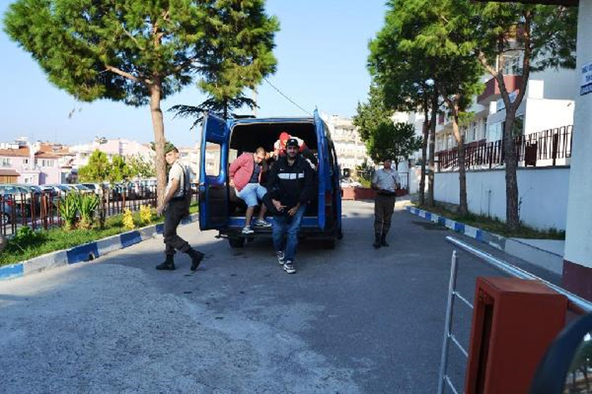 Ayvalık\'ta Suriyeli 5 Kaçak Yakalandı