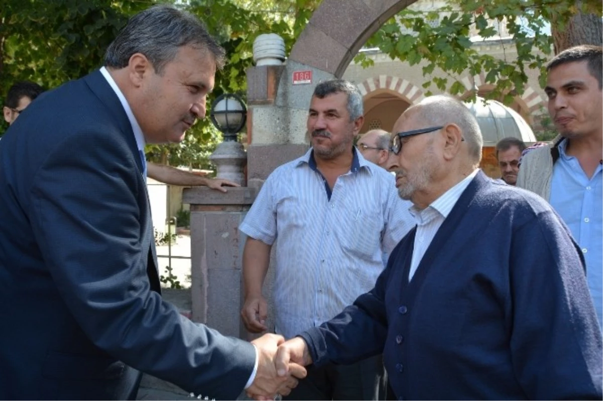 Başkan Çerçi Mahallenin Sorunlarını Yerinde İnceledi