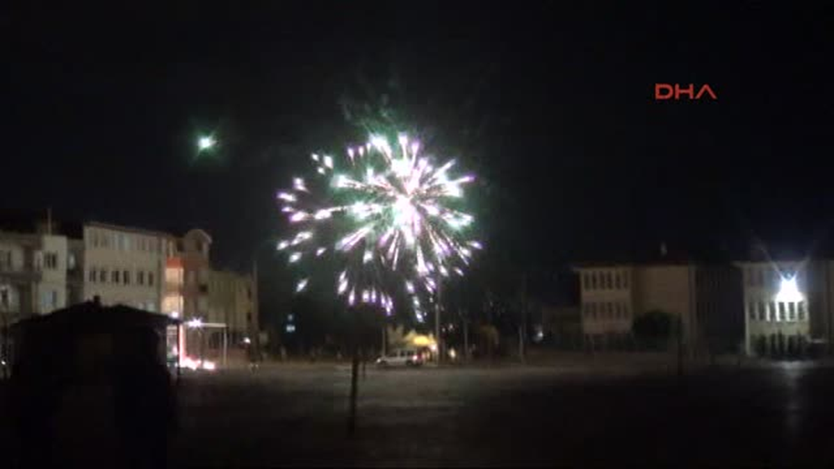 Bursa\'da Kobani Protestosu: 1\'i Polis, 2 Yaralı