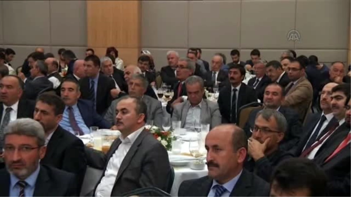 Davutoğlu: "Niyet, Suriye ve Irak\'taki İstikrarsızlığı Türkiye\'ye Yayma Çabasıdır"