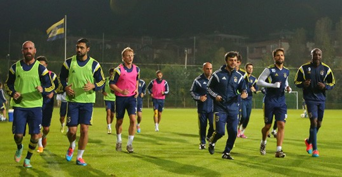 Fenerbahçe, Galatasaray Maçına Hazırlanıyor