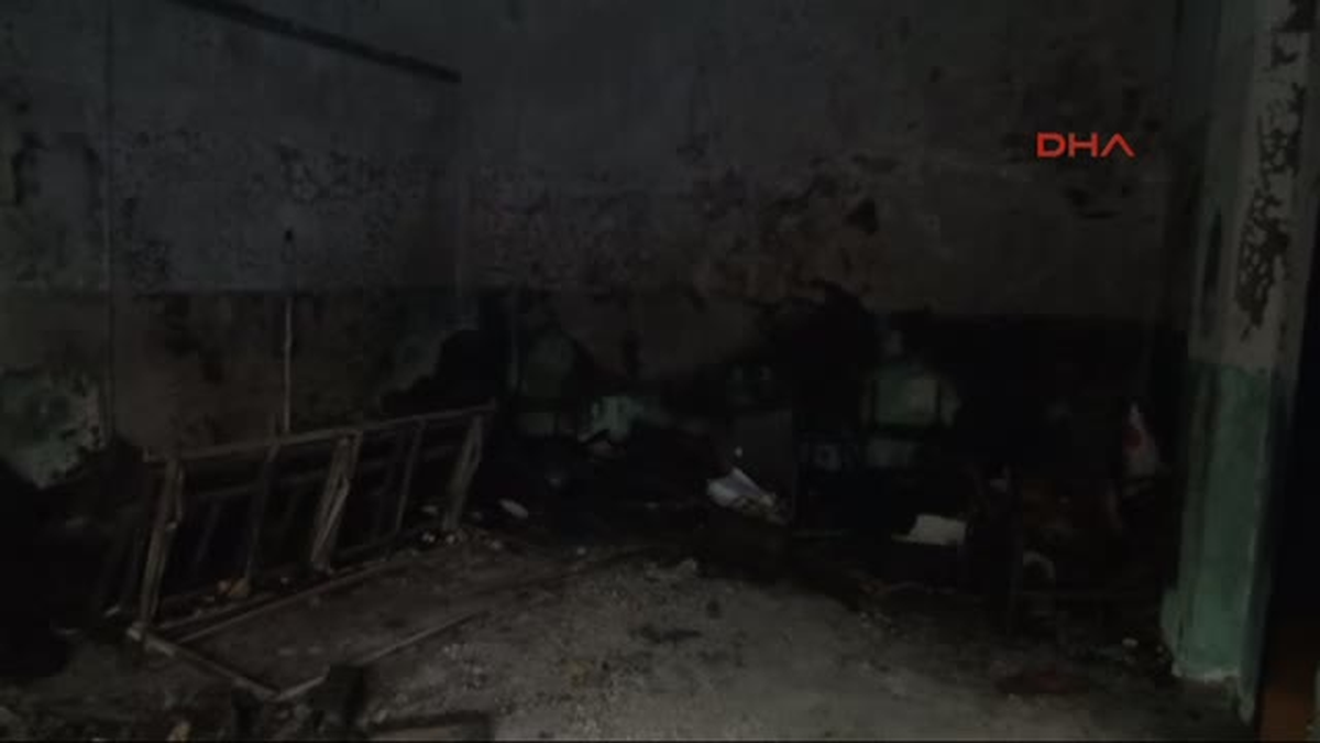 Gaziantep Dbp\'liler Parti Binasının Yakılmasını Protesto Etti