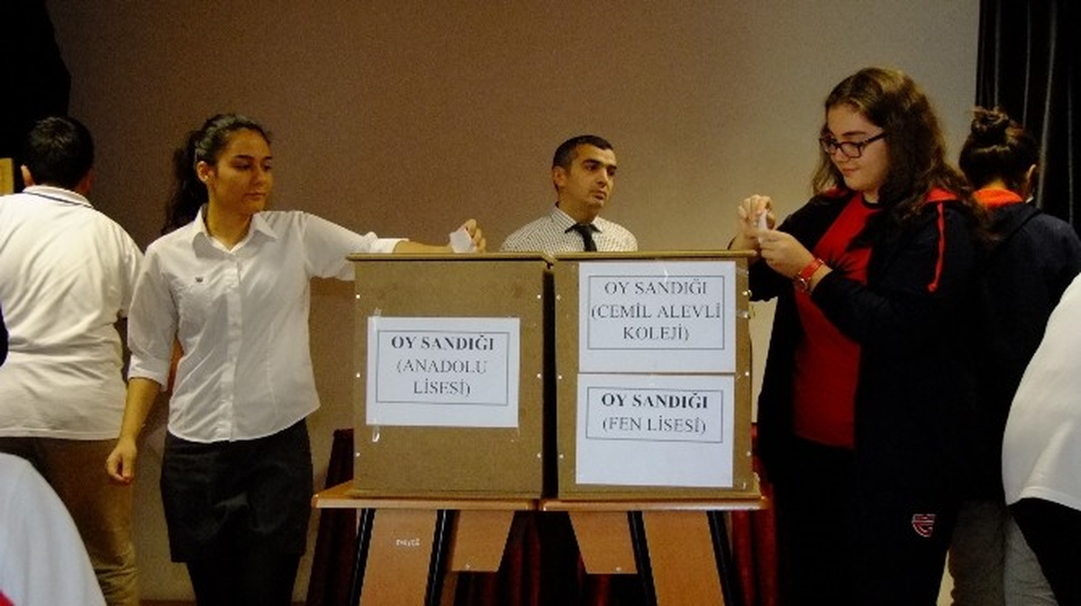 Gkv Özel Liseleri Öğrencileri Meclis Seçimini Yaptı