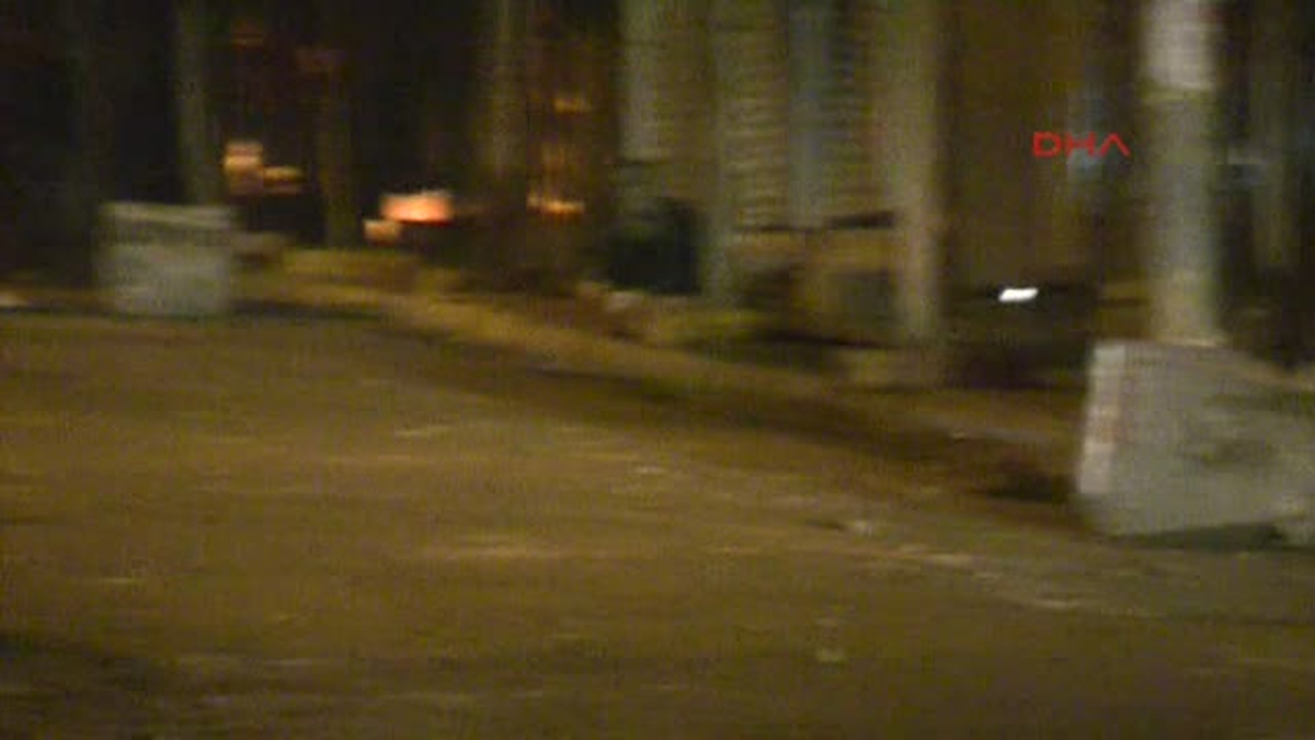 Gösteriler Gece de Sürdü