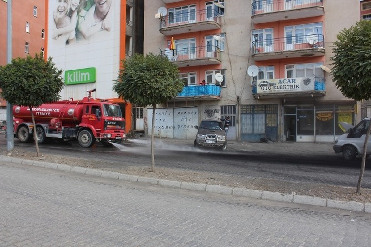 Hakkari Belediyesinden Hummalı Temizlik