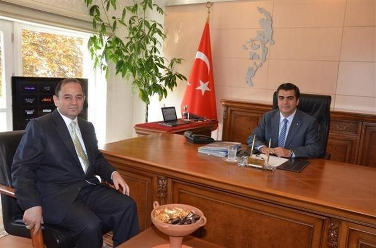 İl Sağlık Müdürü Dr. İsmail Kılıç Vali Orhan Düzgün\'ü Ziyaret Etti