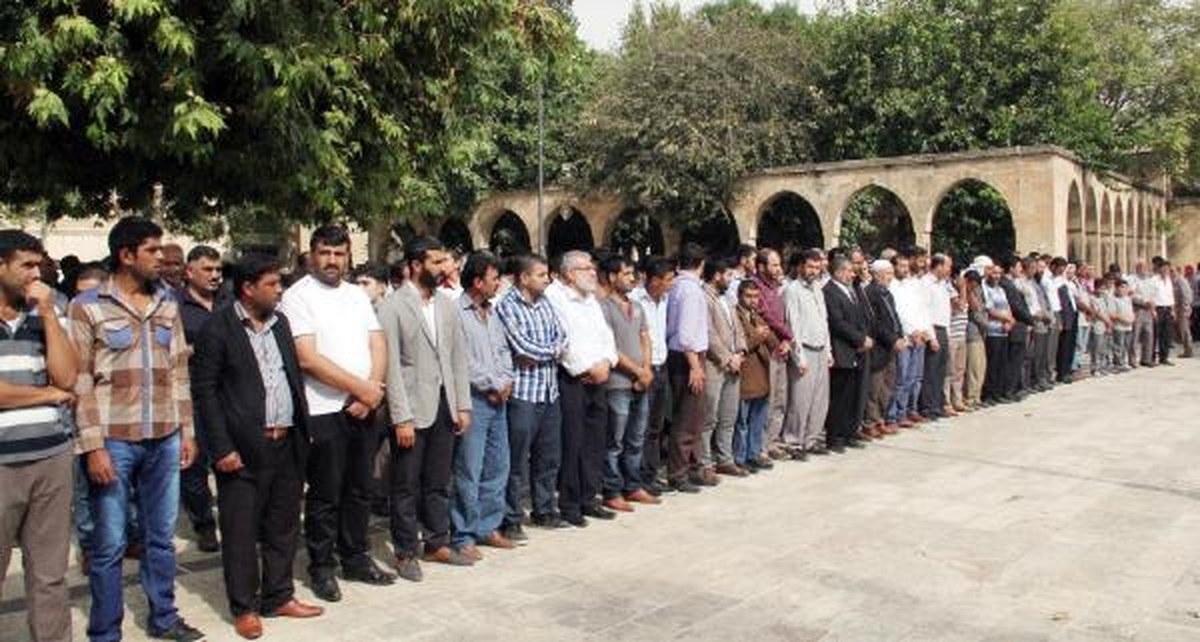 Ölen Hüda-Par\'lılar İçin Şanlıurfa\'da Gıyabi Cenaze Namazı