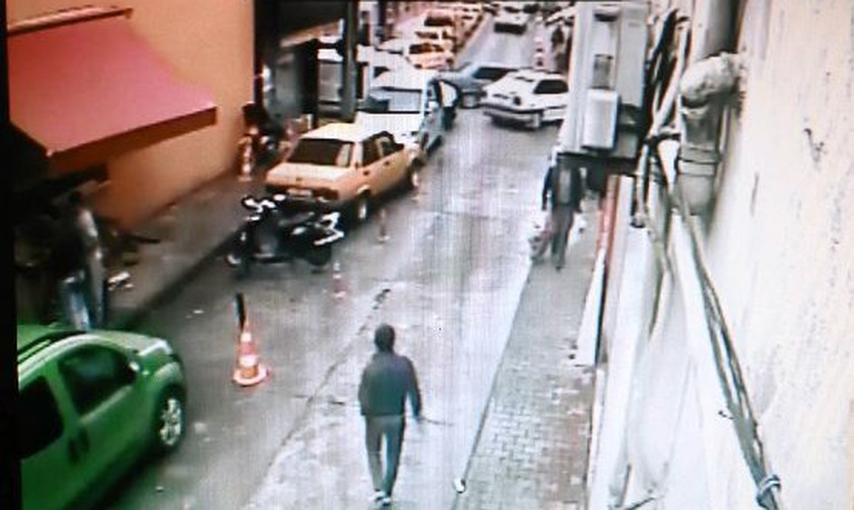 Otomobiller Çarpıştı