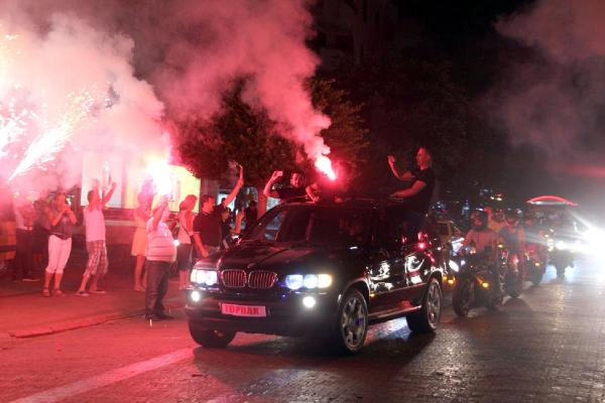 Şampiyon Motosikletçiye Alanya\'da Coşkulu Karşılama