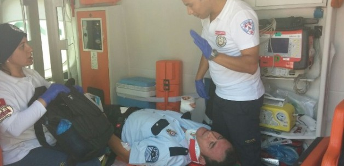Şanlıurfa\'da Polis Araçları Kaza Yaptı: 14 Yaralı