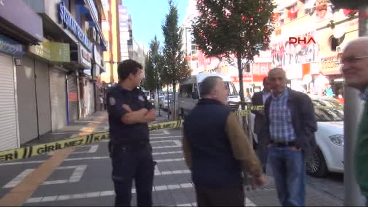 Trabzon Cumhurbaşkanı Erdoğan\'ın Konakladığı Otelin Yakınında Şüpheli Çanta Paniği