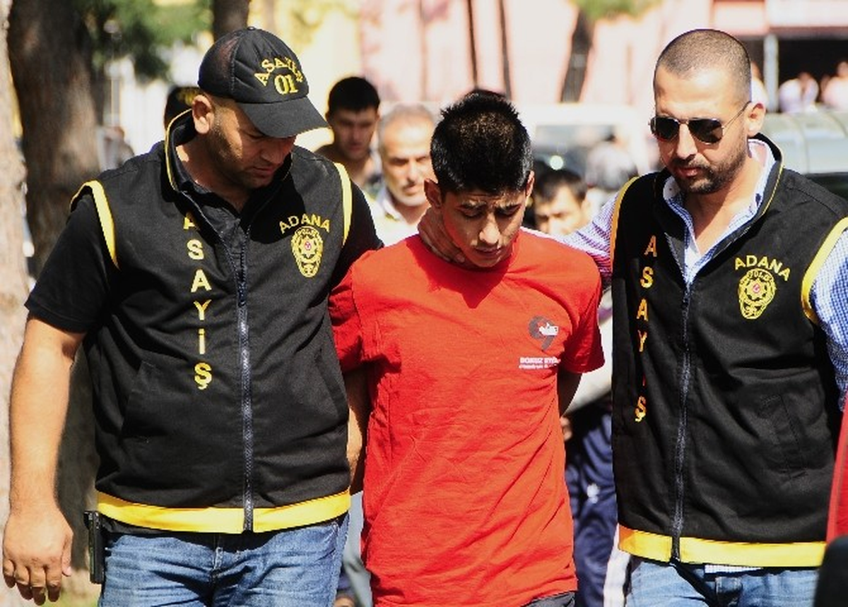 Adana\'da Uyuşturucu Satma Tartışması Cinayetle Bitti