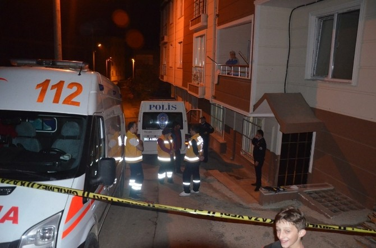 Yaşlı Kadın Evinde Ölü Bulundu