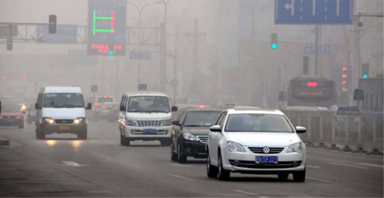 Yıldız Futbolcular, Pekin\'deki Hava Kirliliği Nedeniyle Mahsur Kaldı