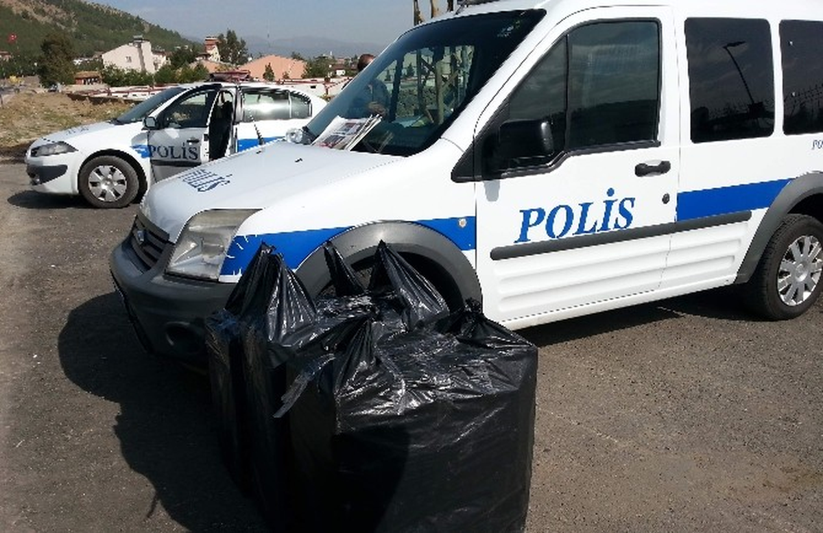 2 Bin 250 Paket Kaçak Sigara Ele Geçirildi