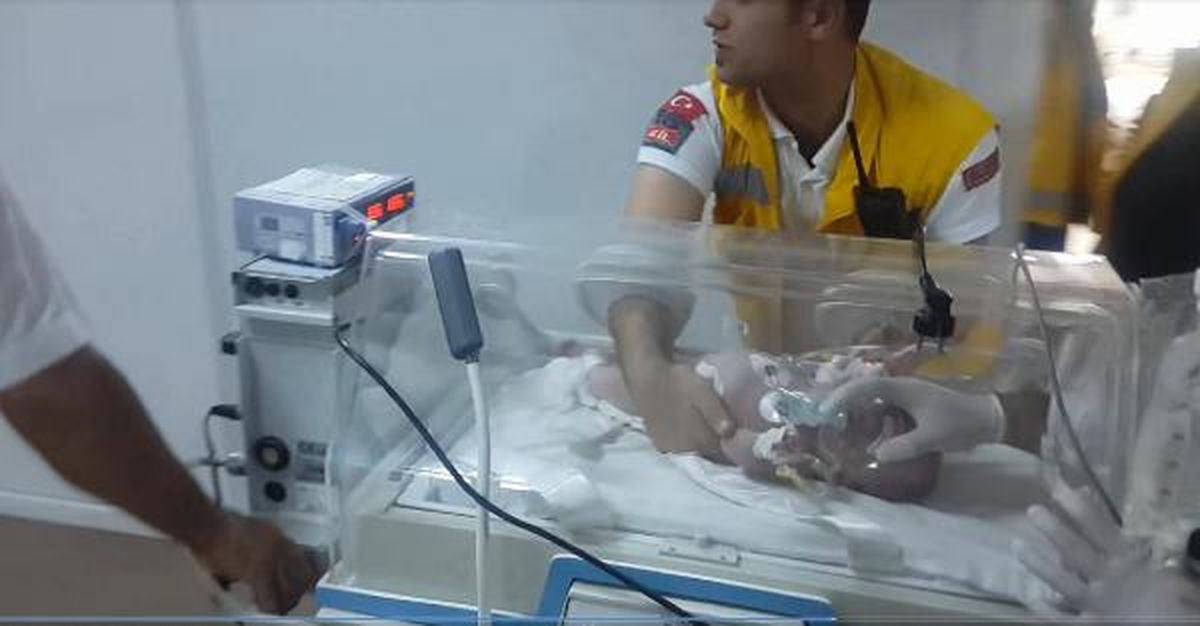 8 Yaşındaki Otistik Çocuk, Kız Kardeşini Havlu ile Boğmaya Kalktı