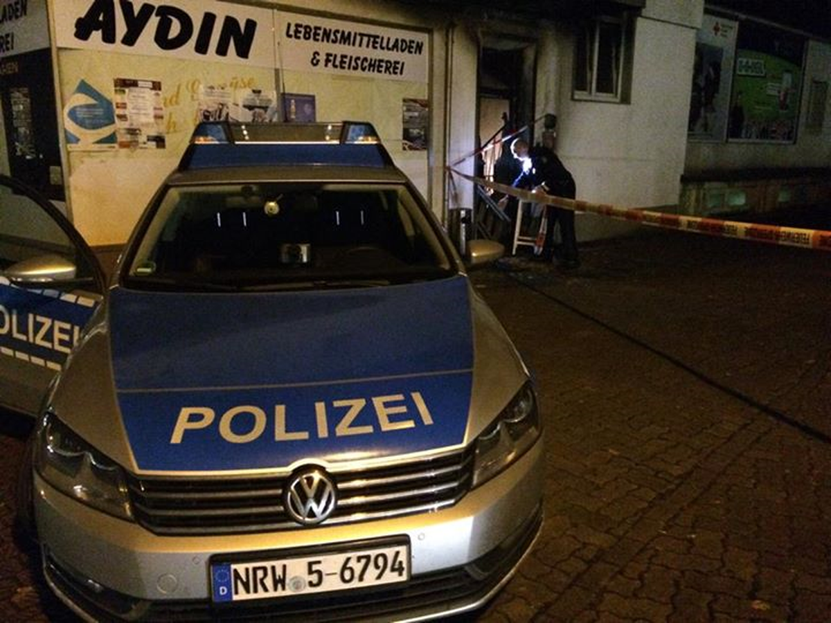 Almanya'da Vahded Camii Kundaklandı