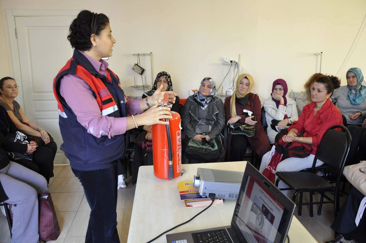 Kocaeli İtfaiyesinden Yangın Güvenliği Danışmanlığı
