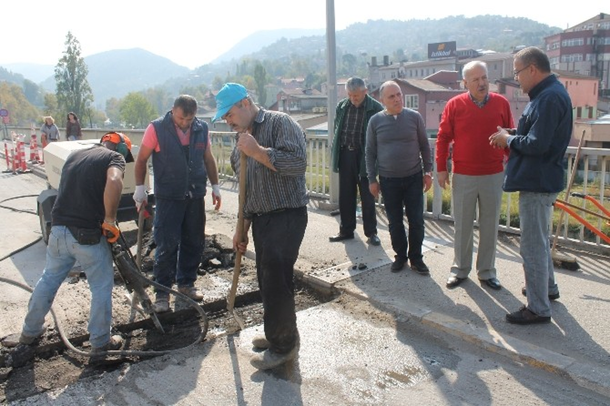 Zonguldak Belediye Başkanı Akdemir Çalışmaları Yerinde İnceledi