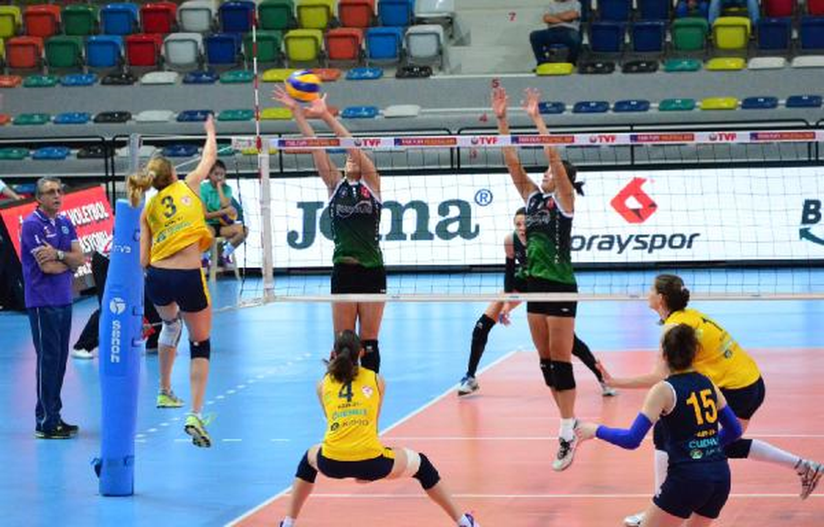 Cengiz Göllü Voleybol Turnuvası Bursa Büyükşehir Belediyespor- Maritza: 3-1