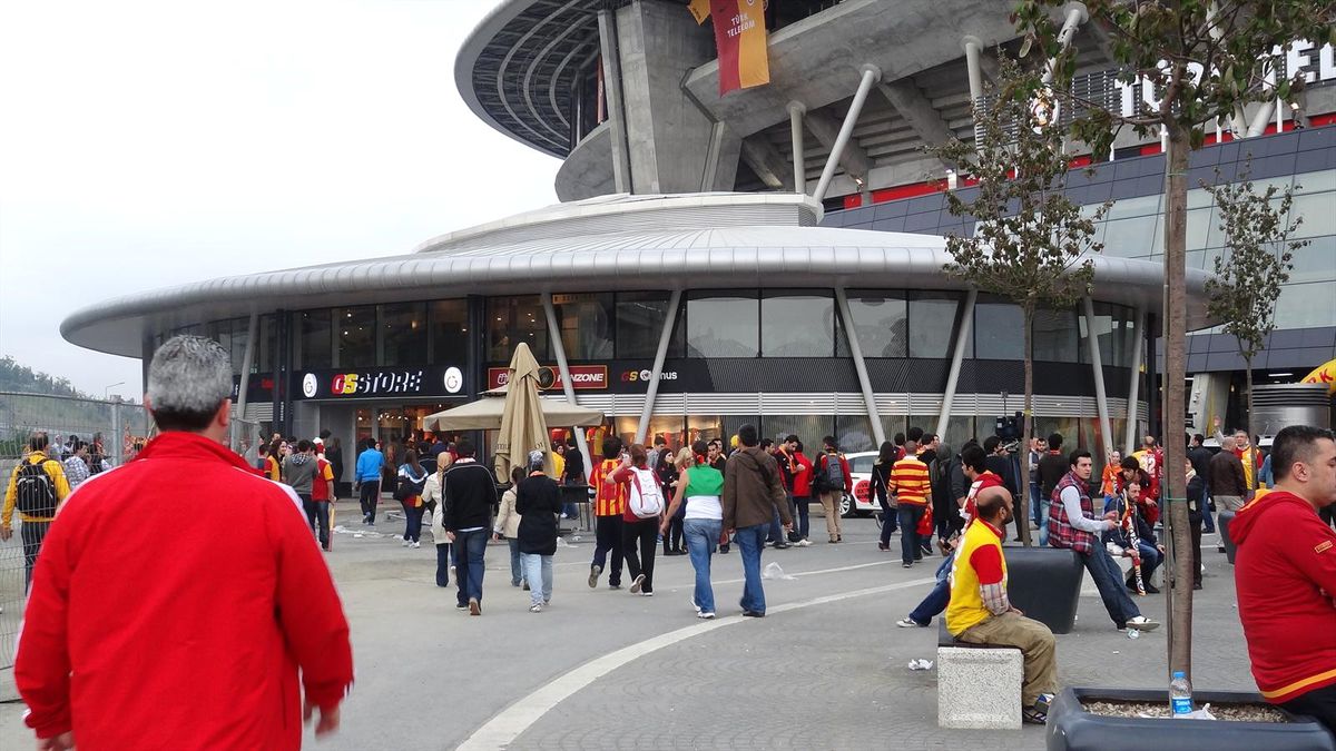 Galatasaray\'da Hırsızlık Şoku!
