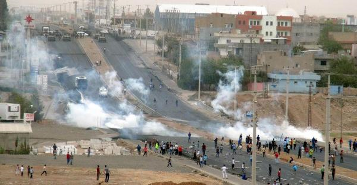 Nusaybin ve Silopi\'de Olaylar Gece de Devam Etti(2)
