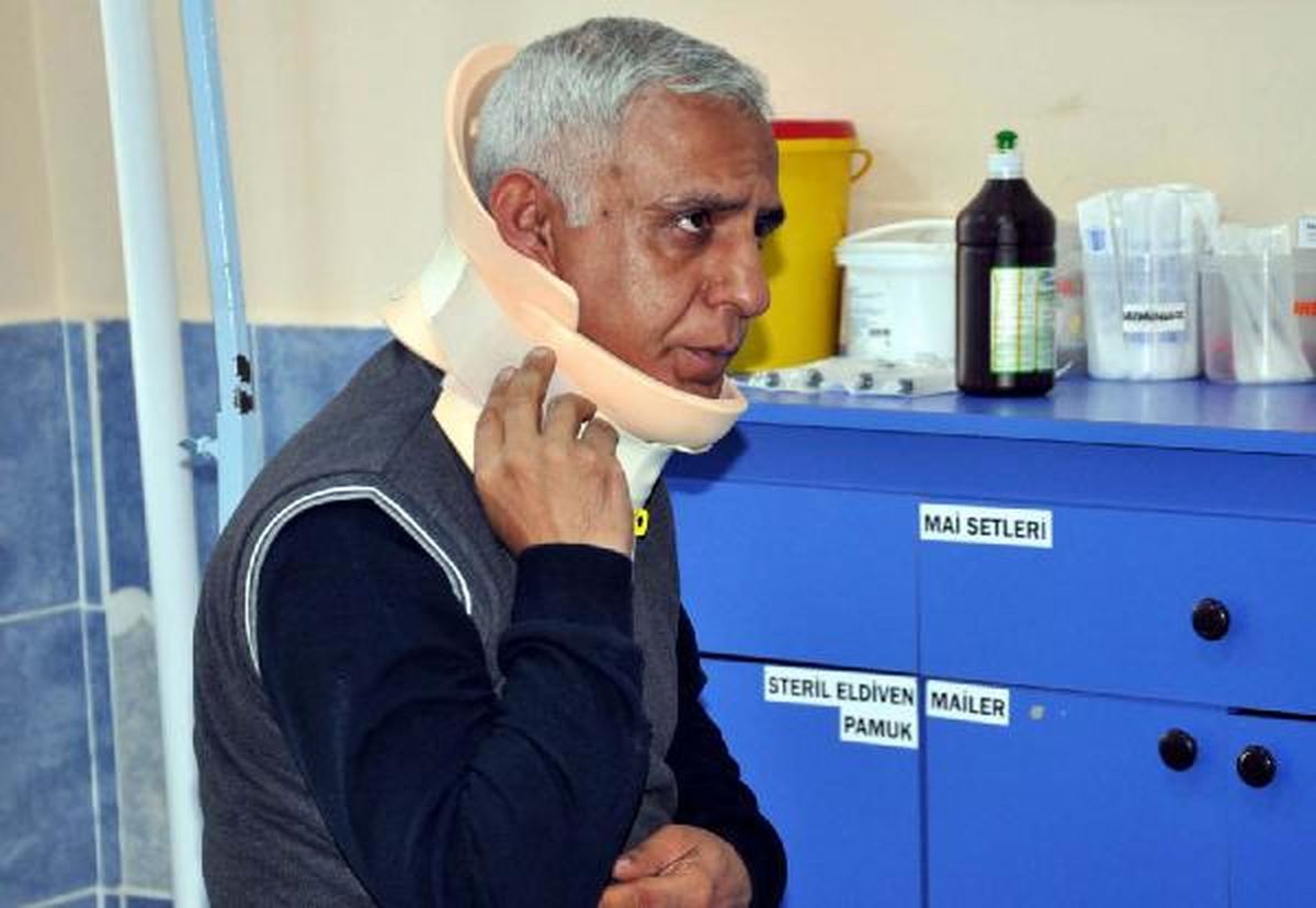 Sivas\'ta Yolcu Otobüsü Devrildi: 36 Yaralı (2)