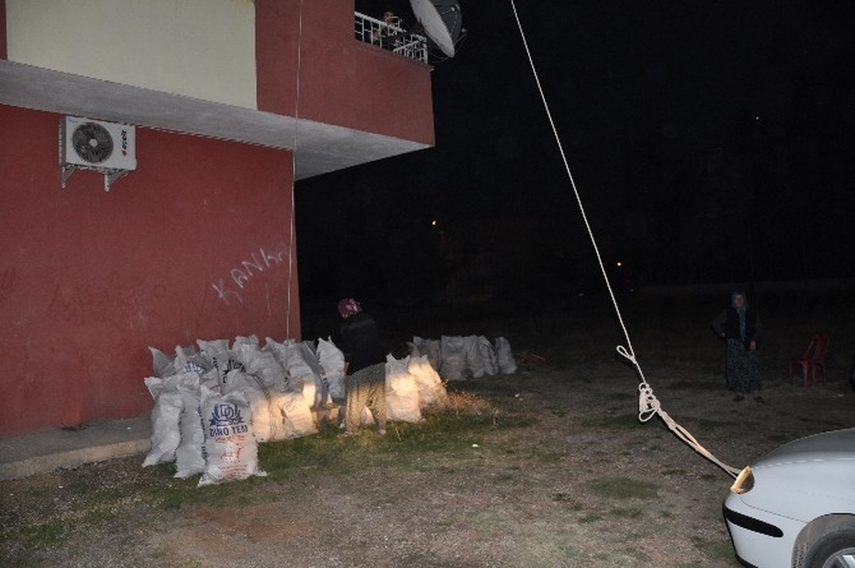Vatandaşın İlginç Odun Taşıma Yöntemi