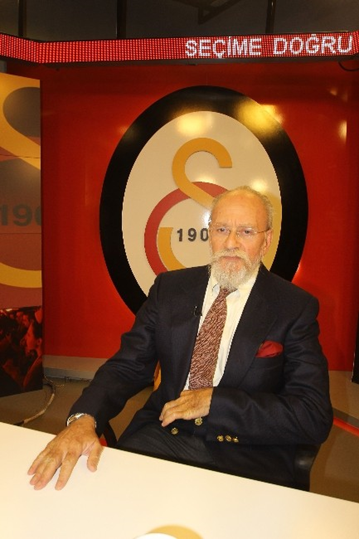 Alp Yalman, Kaos İstemiyor