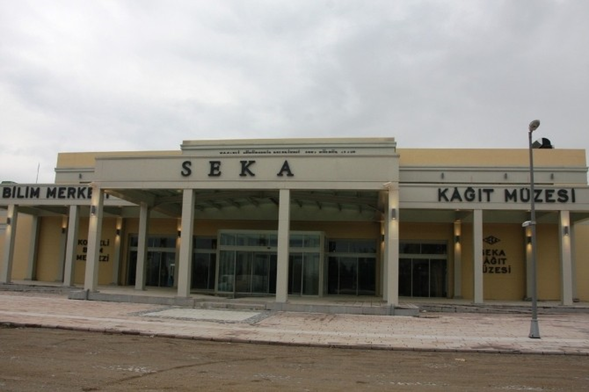 Avrupa\'nın En Büyük Kağıt Müzesi