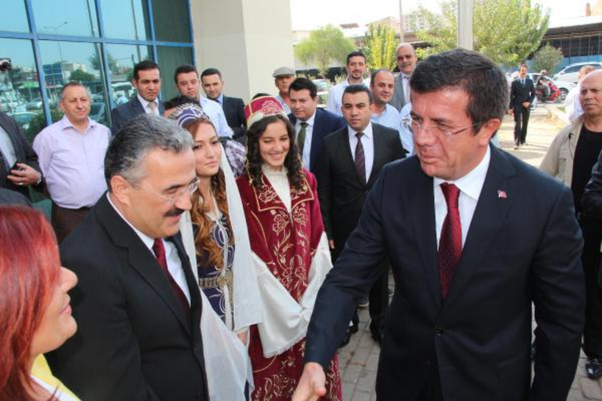 Bakan Zeybekci\'den \'Expo Ege\' Teklifi