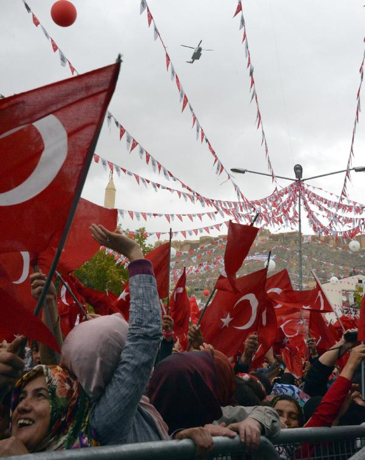 Erdoğan: Sizin Karşınızda Bakkal Dükkanı Değil Türkiye Cumhuriyeti Var