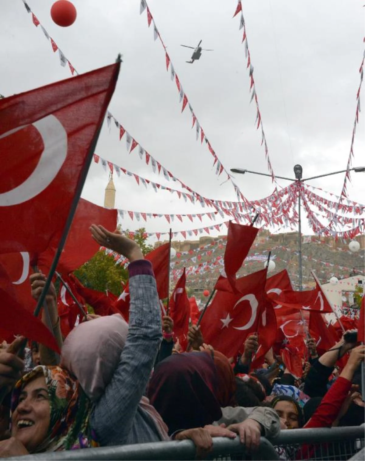 Erdoğan: Sizin Karşınızda Bakkal Dükkanı Değil Türkiye Cumhuriyeti Var (2)- Yeniden